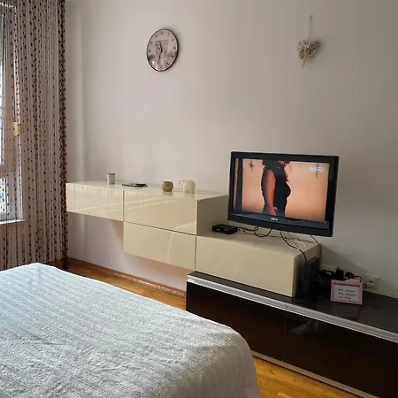 Casa *