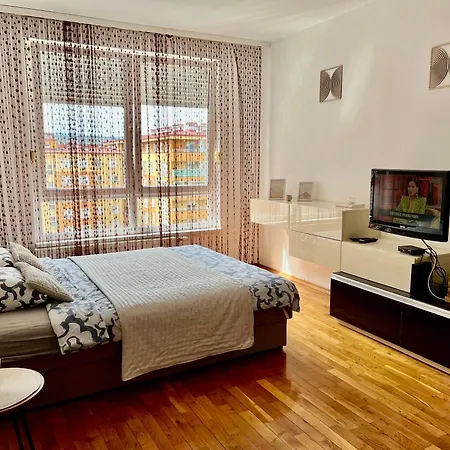 Casa דירה *